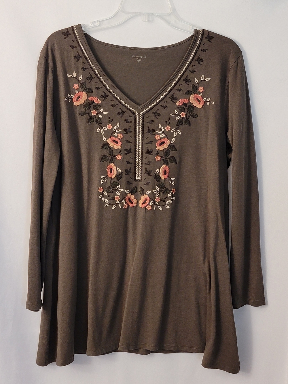Garnet Hill Long-Sleeve V-Neck Top with Floral Embroidery Size L